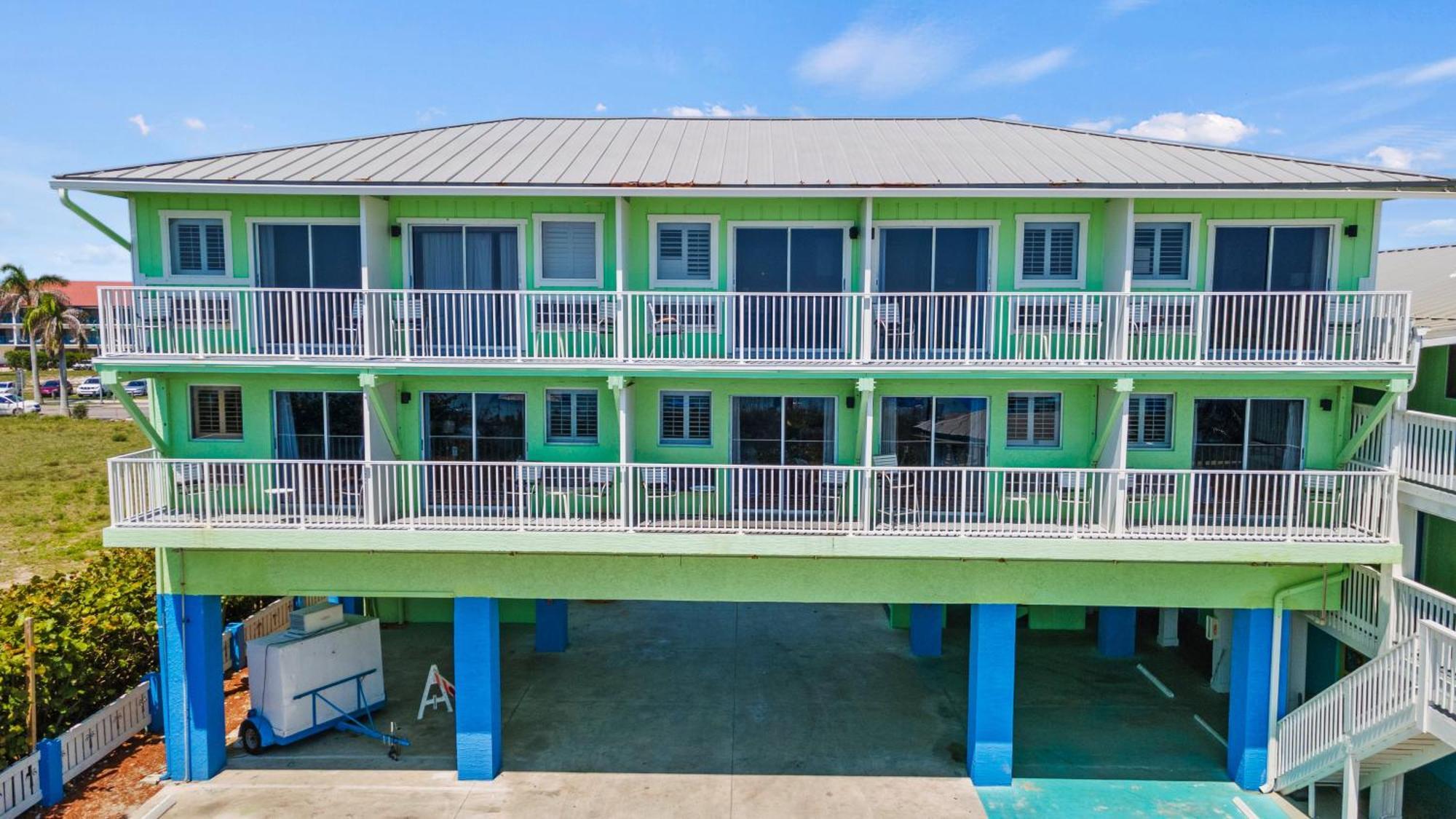 Partial Ocean View Hotel Room- King Bed #1 Fort Pierce Exteriér fotografie