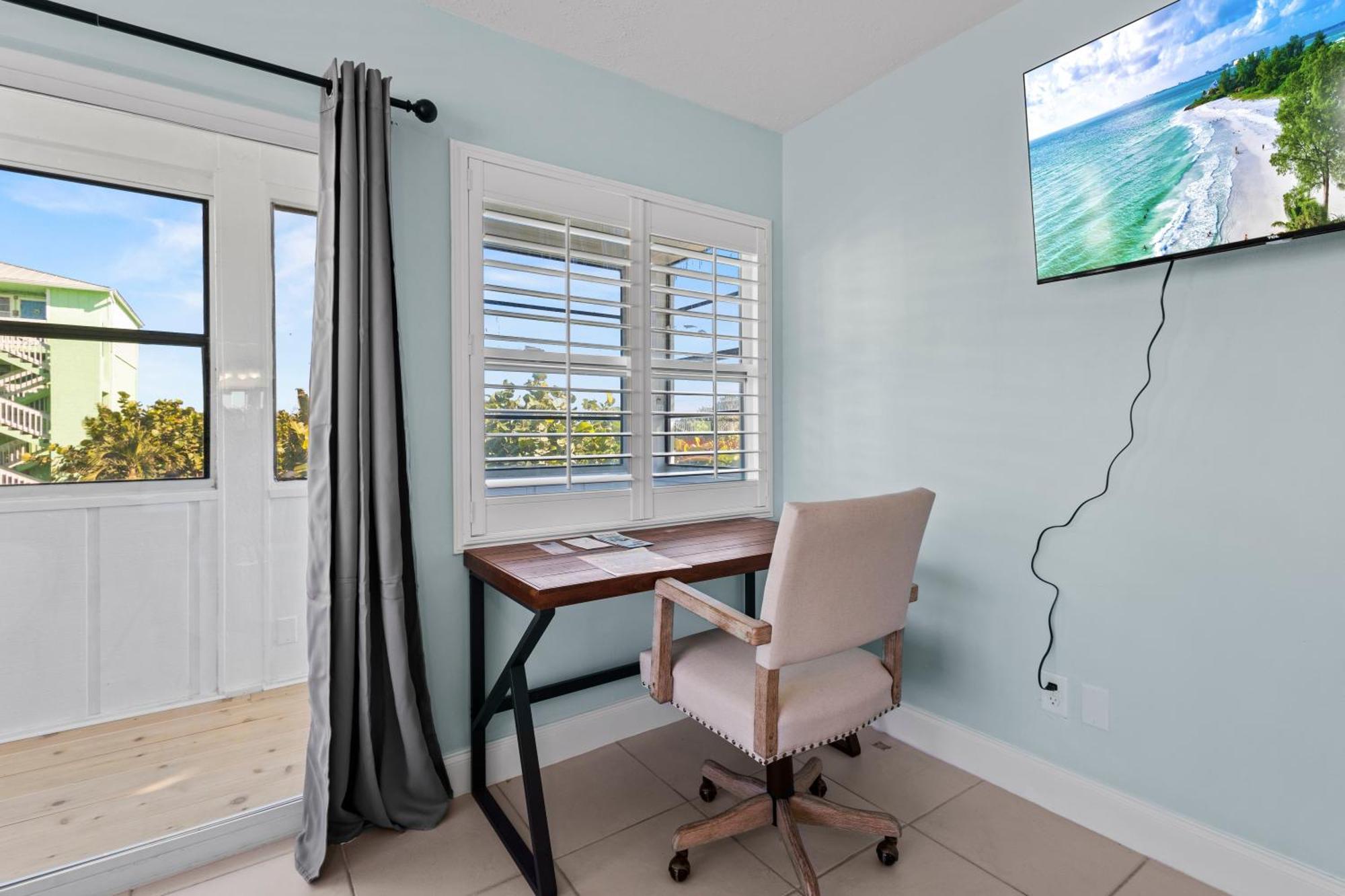 Partial Ocean View Hotel Room- King Bed #1 Fort Pierce Exteriér fotografie